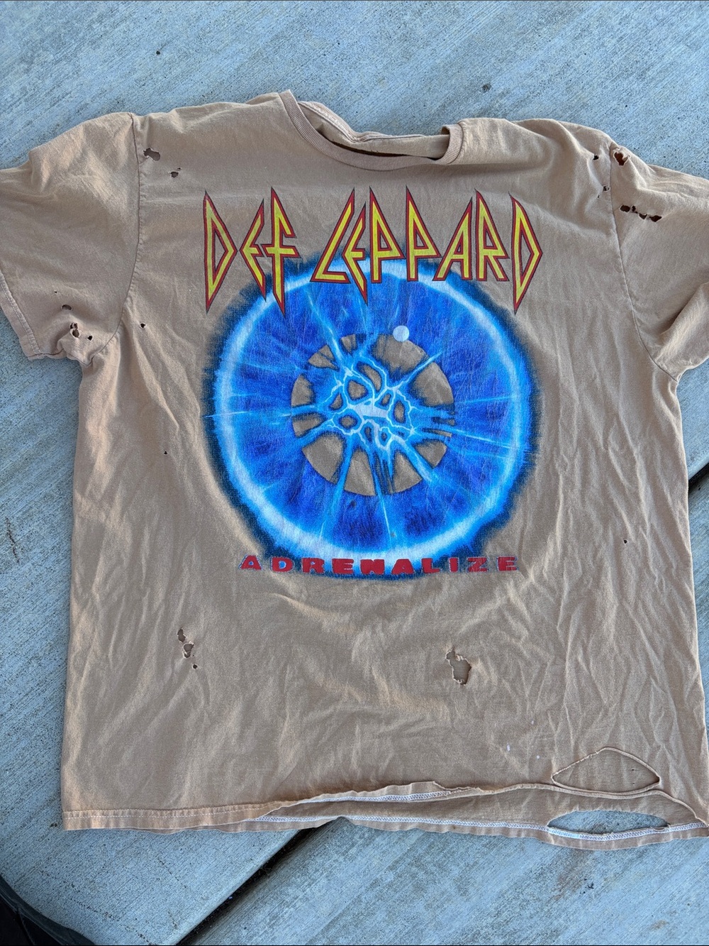 Def Leppard Adrenalize Short Sleeve Graphic Tee - Beige